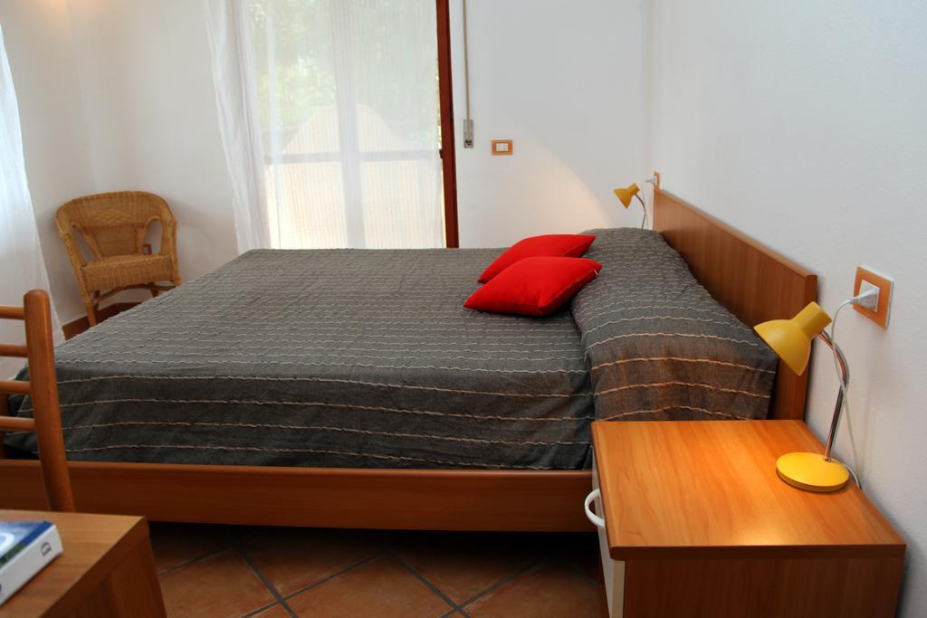 Aparthotel La Contessa Santa Teresa Gallura Pokój zdjęcie