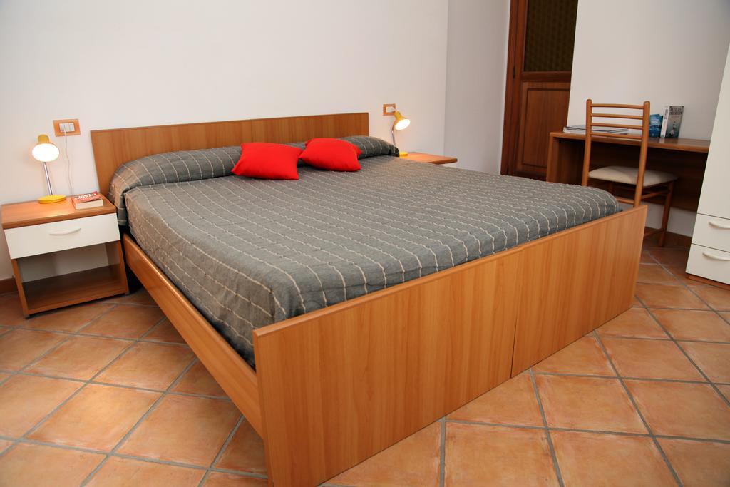 Aparthotel La Contessa Santa Teresa Gallura Pokój zdjęcie