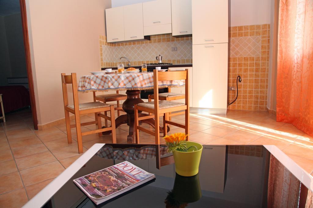 Aparthotel La Contessa Santa Teresa Gallura Pokój zdjęcie